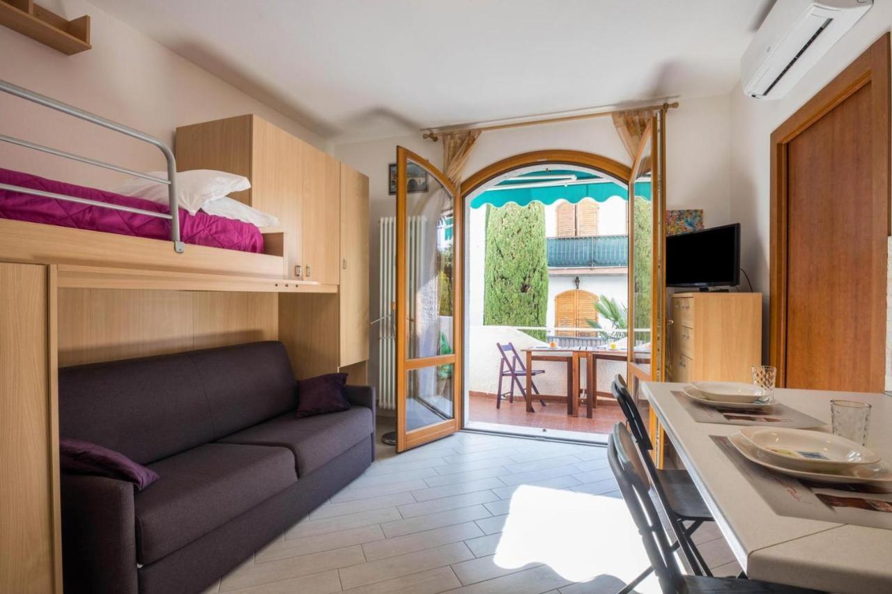 Il Bianconiglio Apartment Peschiera del Garda Exterior photo