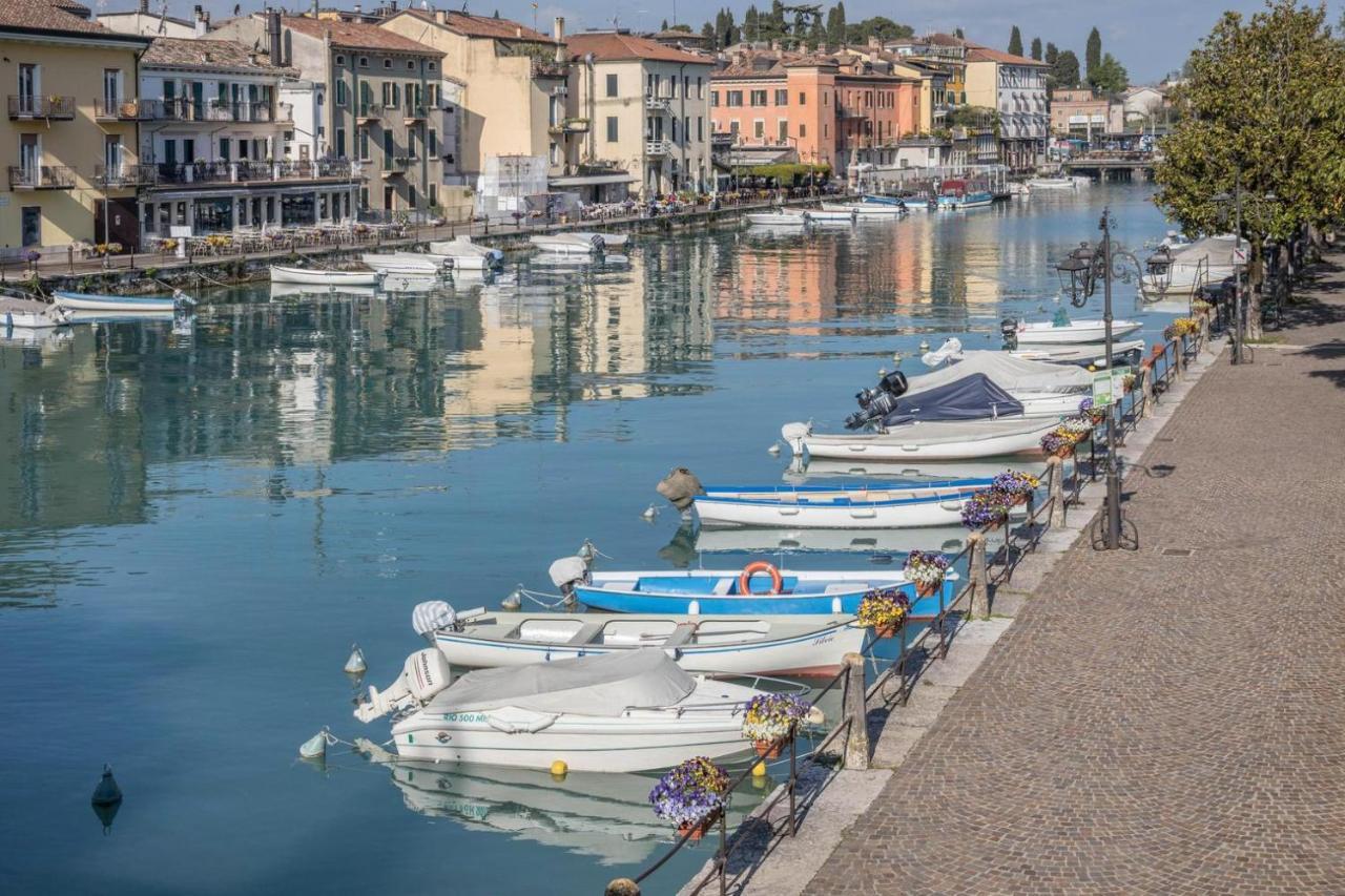Il Bianconiglio Apartment Peschiera del Garda Exterior photo